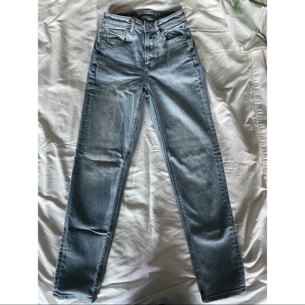 American Eagle mom jeans